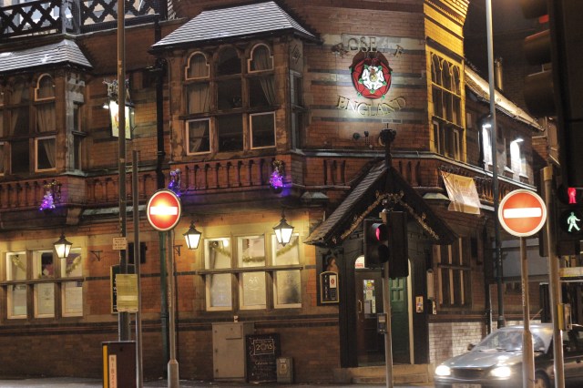 Traditional English pub I couldn't resist snapping a photo of. Unfortunately I didn't get any photos at The Maze.