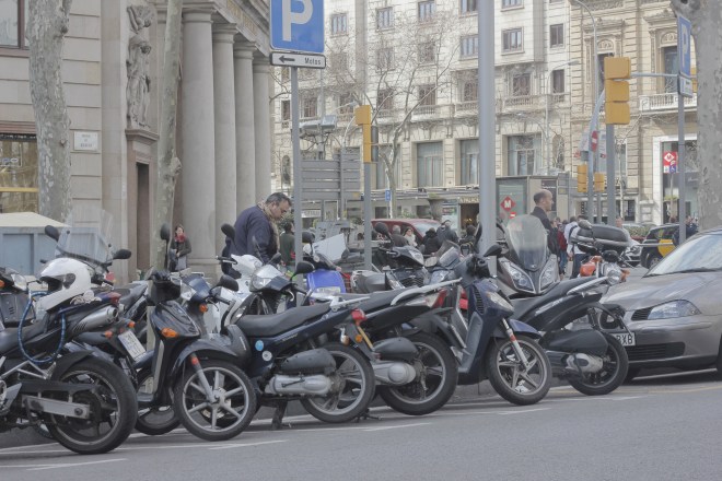 Mopeds in Spain are like bicycles in Denmark - they're everywhere (though they don't obey the traffic laws half as well as Danish cyclists). I'm told this is true of Italy as well.